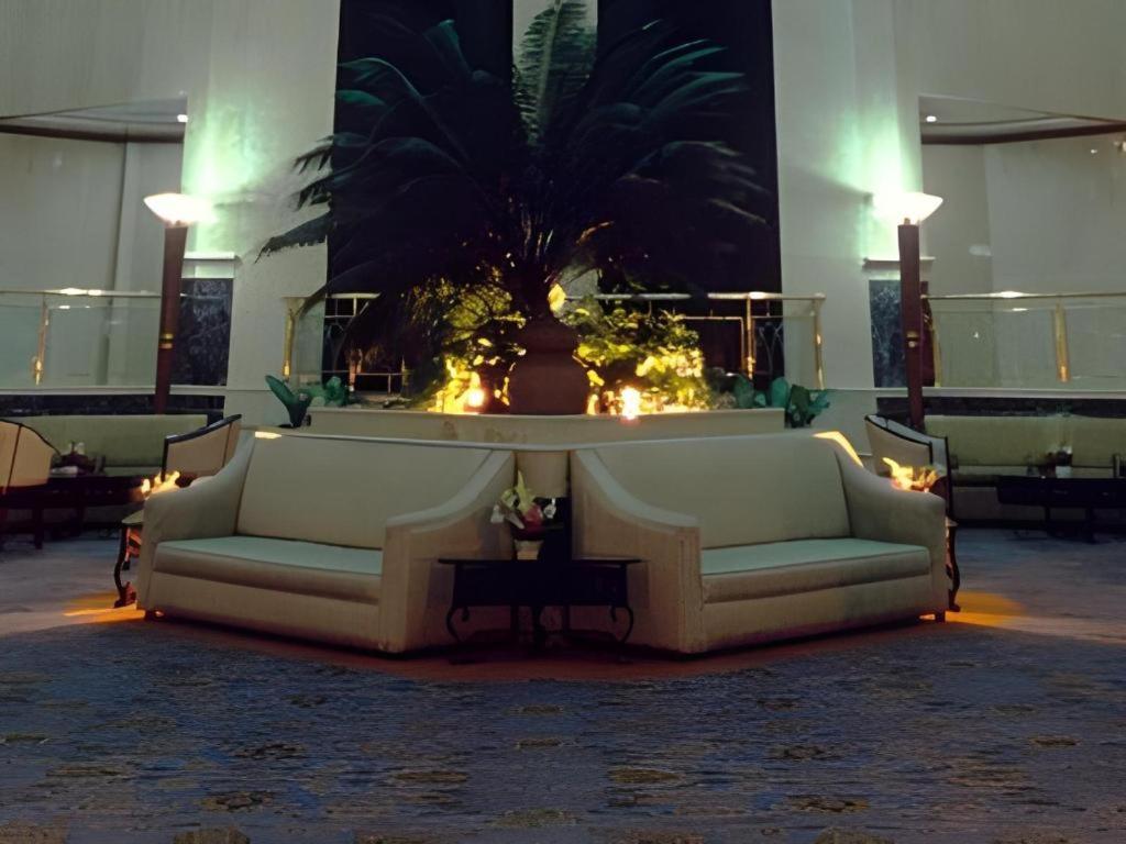 Hotel Ruposhi Bangla Дакка Екстер'єр фото