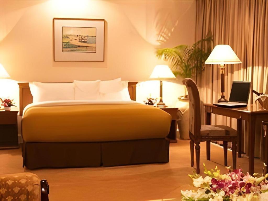 Hotel Ruposhi Bangla Дакка Екстер'єр фото